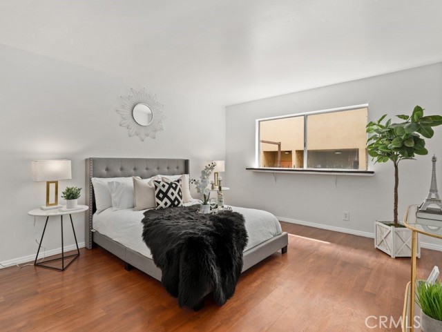 2 Bed Home for Sale in Encino, California