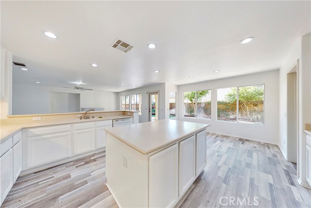 5 Bed Home for Sale in Castaic, California