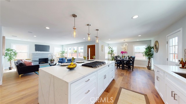4 Bed Home for Sale in Los Angeles, California