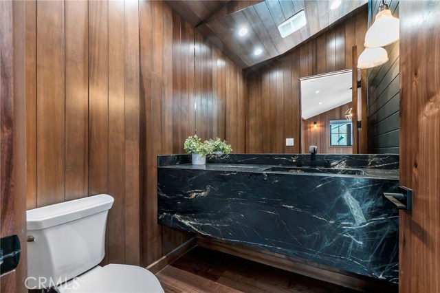4 Bed Home for Sale in Studio City, California