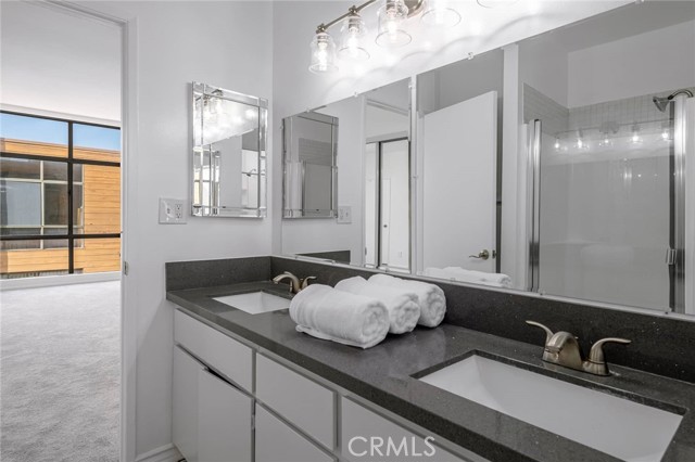 2 Bed Home for Sale in Sherman Oaks, California