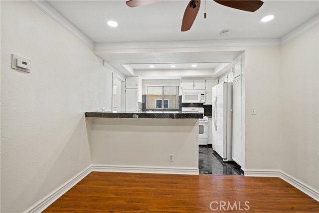 2 Bed Home for Sale in Van Nuys, California