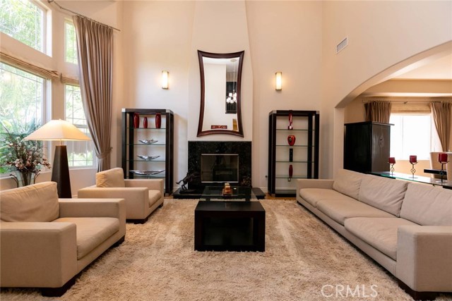 5 Bed Home for Sale in Valley Village, California