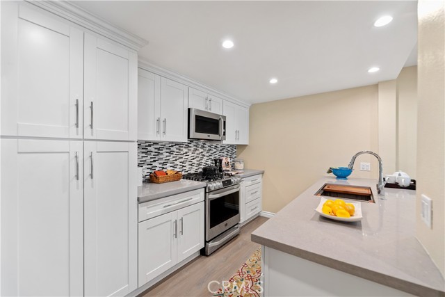 2 Bed Home for Sale in Sherman Oaks, California