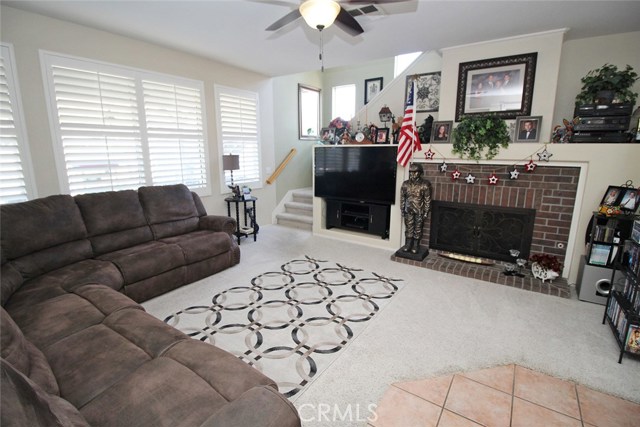 4 Bed Home for Sale in Saugus, California