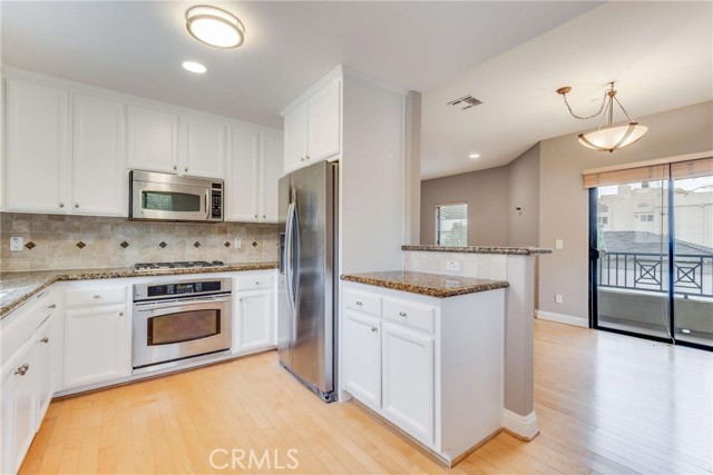 2 Bed Home for Sale in Sherman Oaks, California