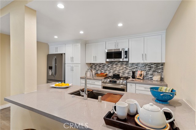 2 Bed Home for Sale in Sherman Oaks, California