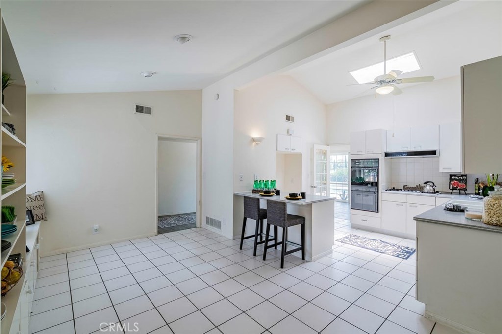 Photo for 5545 Ostin Avenue, Woodland Hills, CA 91367 - Listing #SR-19232071 5545 Ostin Avenue, Woodland Hills, CA 91367