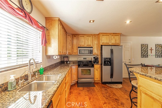 6 Bed Home for Sale in Palmdale, California