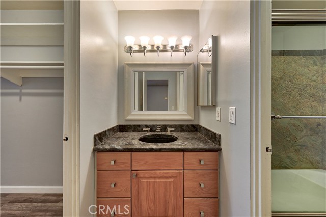 1 Bed Home for Sale in Encino, California