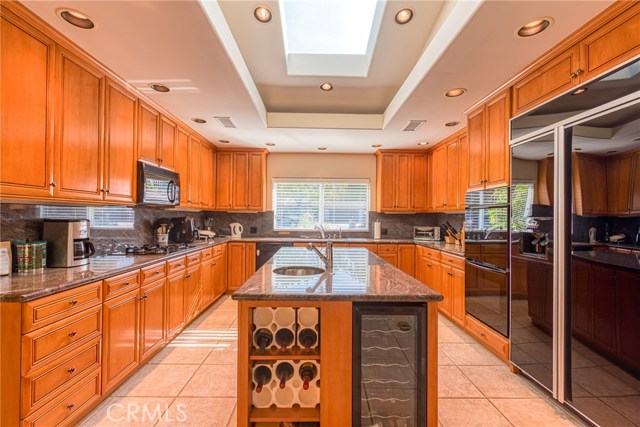 5 Bed Home for Sale in Encino, California