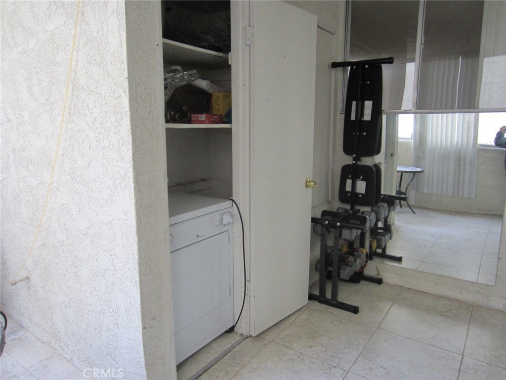 Photo for 570 W Stocker Street, 214, Glendale, CA 91202 - Listing #SR-19274904 570 W Stocker Street, 214, Glendale, CA 91202