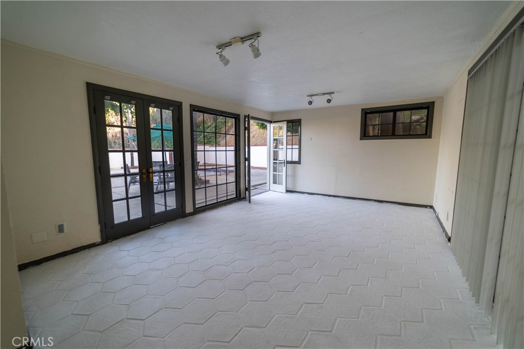 Photo for 1479 BELLEAU Road, Glendale, CA 91206 - Listing #SR-19152606 1479 BELLEAU Road, Glendale, CA 91206