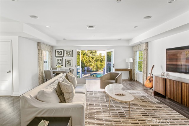 4 Bed Home for Sale in Studio City, California