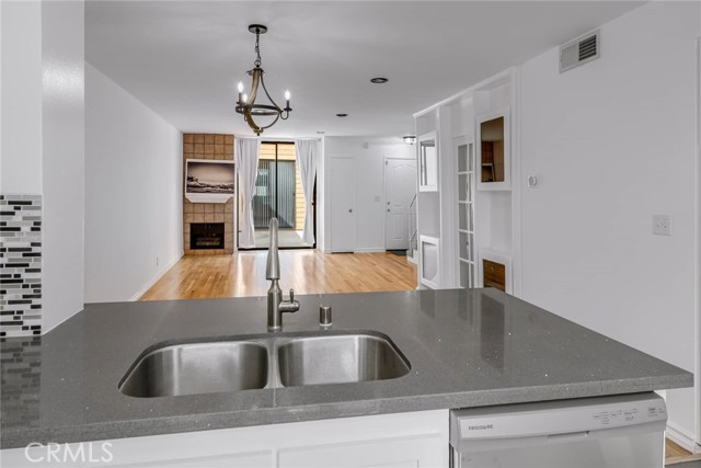 2 Bed Home for Sale in Sherman Oaks, California