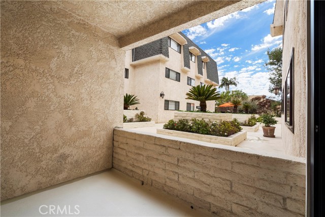 1 Bed Home for Sale in Sherman Oaks, California