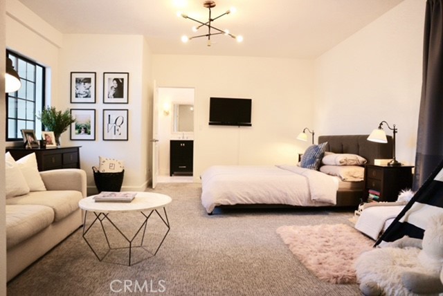 2 Bed Home for Sale in Sherman Oaks, California