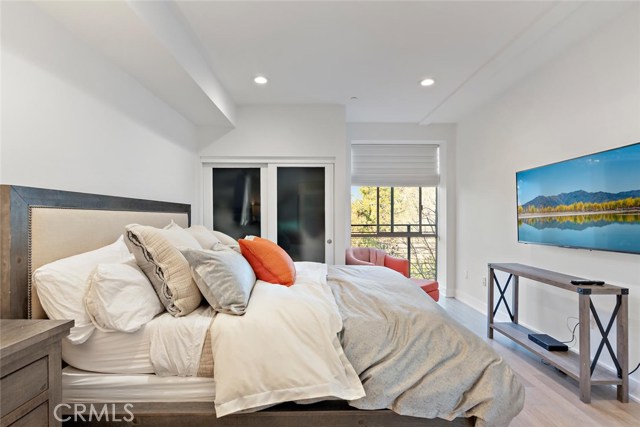 2 Bed Home for Sale in Studio City, California