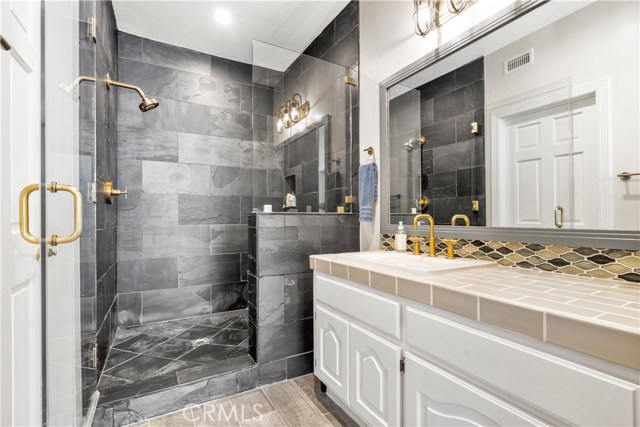 5 Bed Home for Sale in Agoura Hills, California