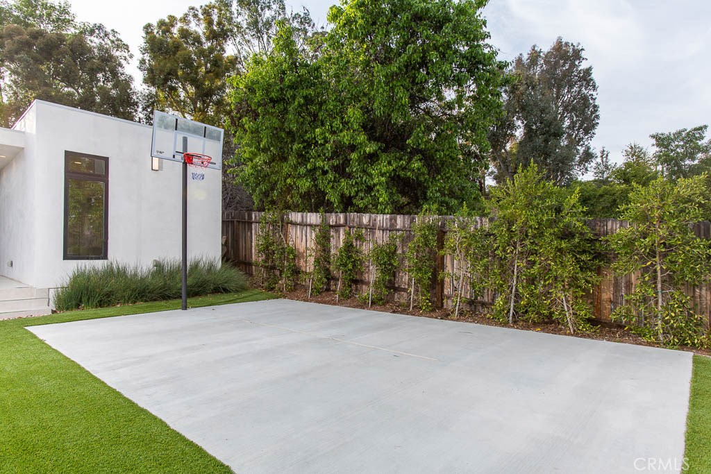 Photo for 23315 CALVERT Street, Woodland Hills, CA 91367 - Listing #SR-19072953 23315 CALVERT Street, Woodland Hills, CA 91367