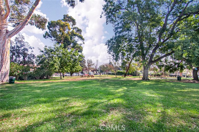 2 Bed Home for Sale in Studio City, California