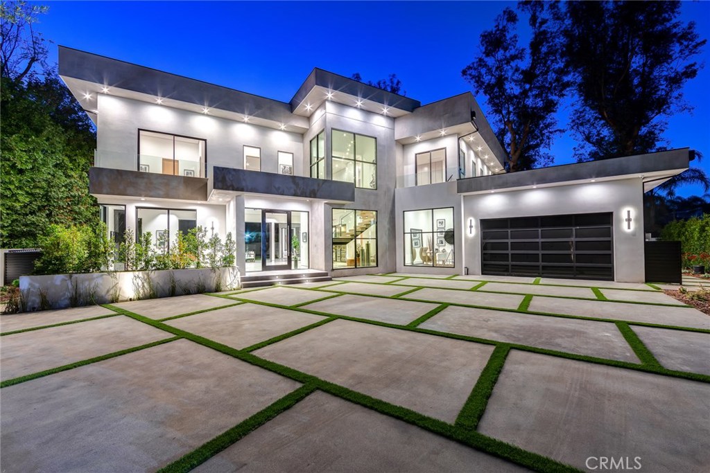 Photo of 17415 CUMPSTON STREET, Encino, CA 91316