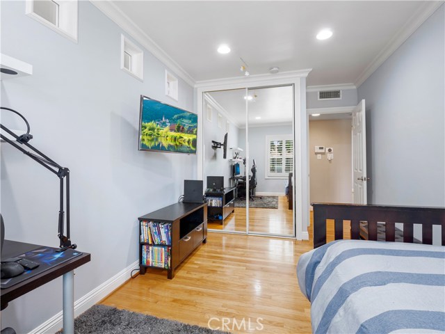 4 Bed Home for Sale in Sherman Oaks, California