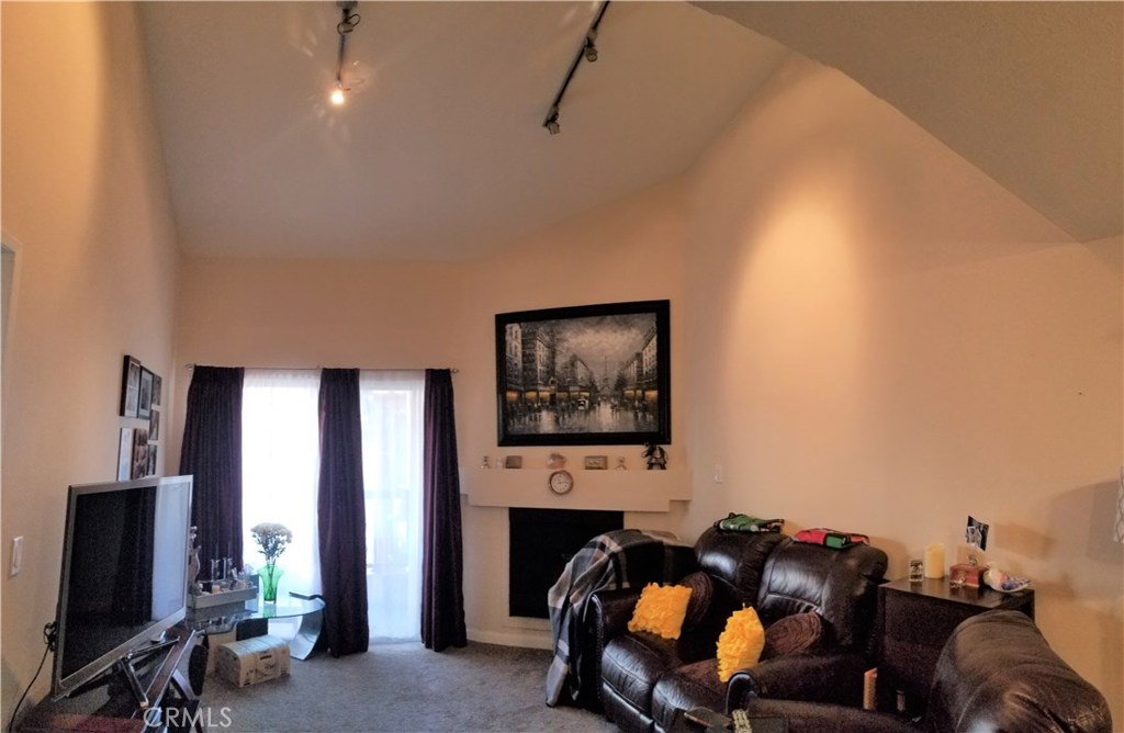Photo for 21500 BURBANK Boulevard, 305, Woodland Hills, CA 91367 - Listing #SR-19282412 21500 BURBANK Boulevard, 305, Woodland Hills, CA 91367