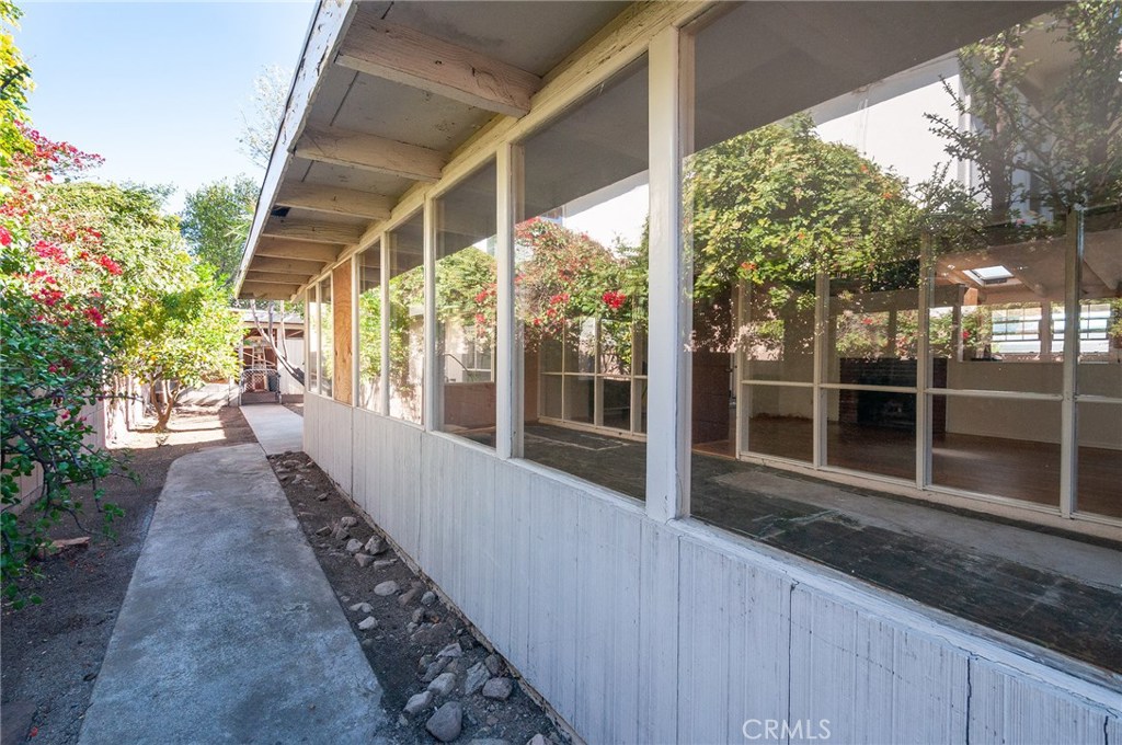 Photo for 9743 PALI Avenue, Tujunga, CA 91042 - Listing #SR-19267232 9743 PALI Avenue, Tujunga, CA 91042