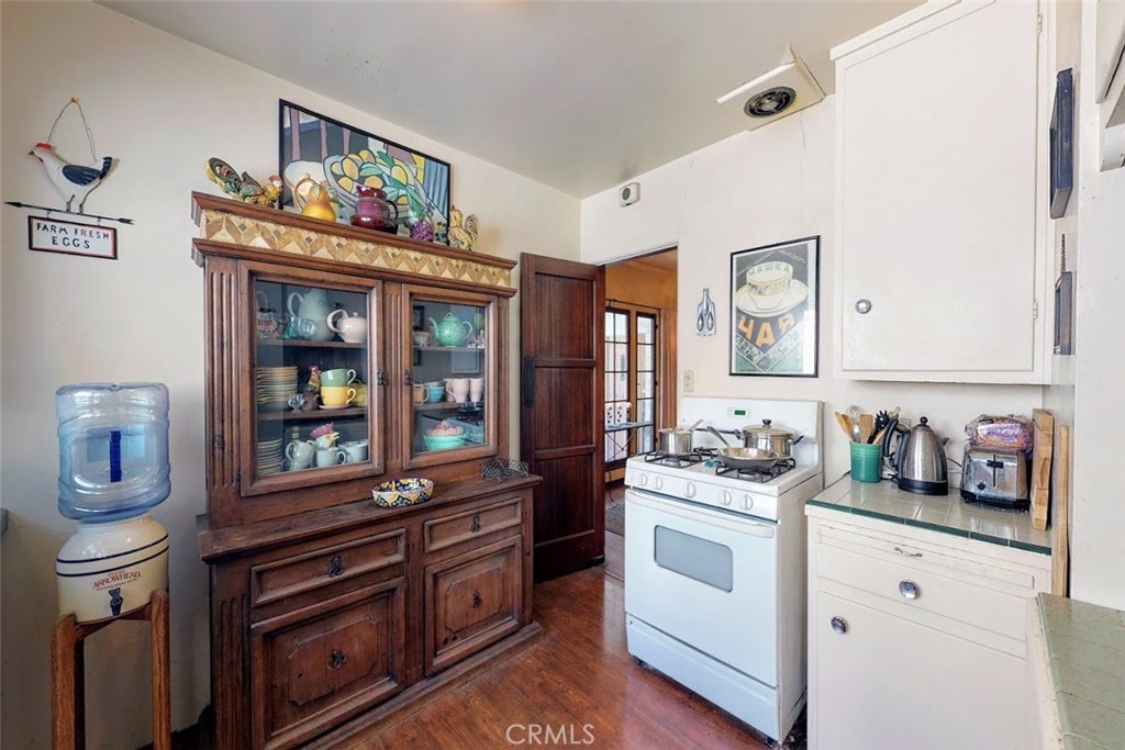 Photo for 1123 N JACKSON Street, Glendale, CA 91207 - Listing #SR-19242957 1123 N JACKSON Street, Glendale, CA 91207