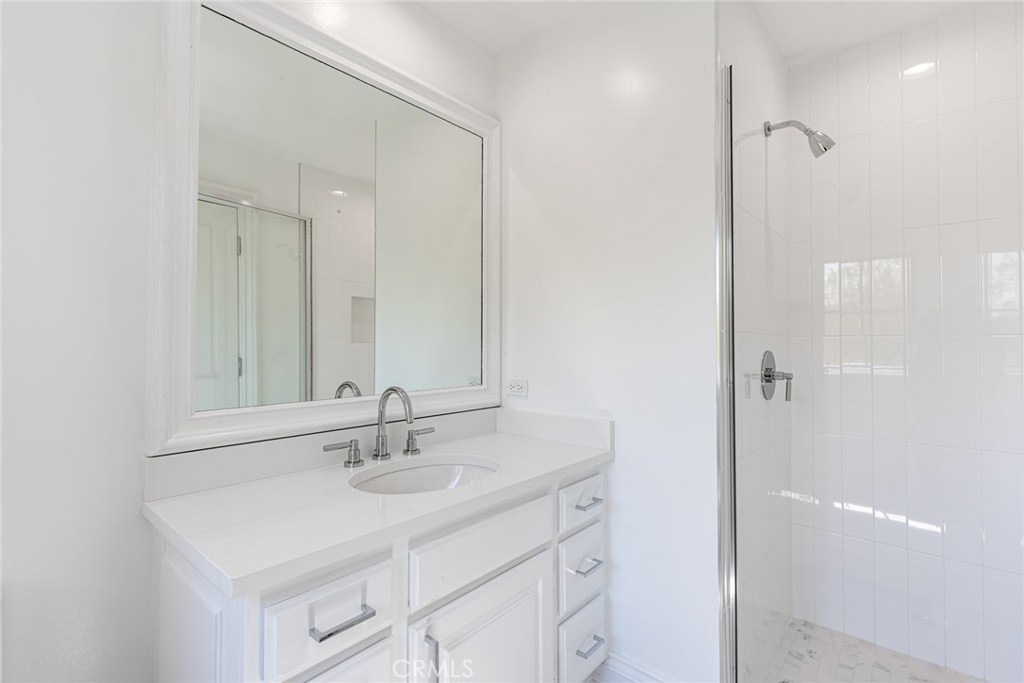 Photo for 20637 KINGSBORO Way, Woodland Hills, CA 91364 - Listing #SR-19233515 20637 KINGSBORO Way, Woodland Hills, CA 91364