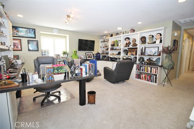 4 Bed Home for Sale in Saugus, California