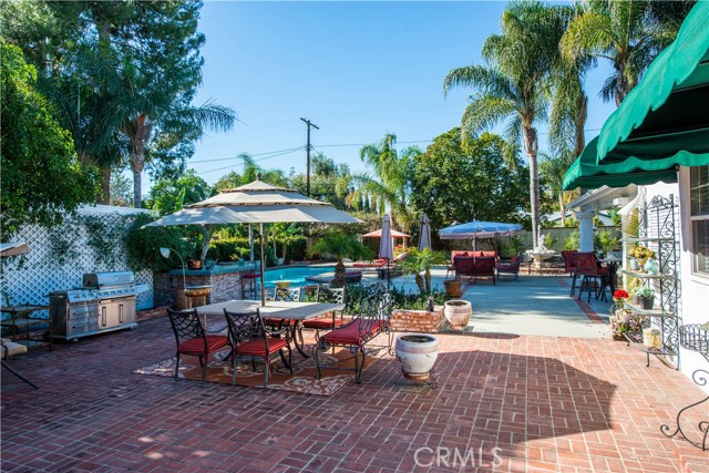 4 Bed Home for Sale in Lake Balboa, California