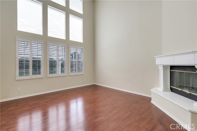 4 Bed Home for Sale in Saugus, California
