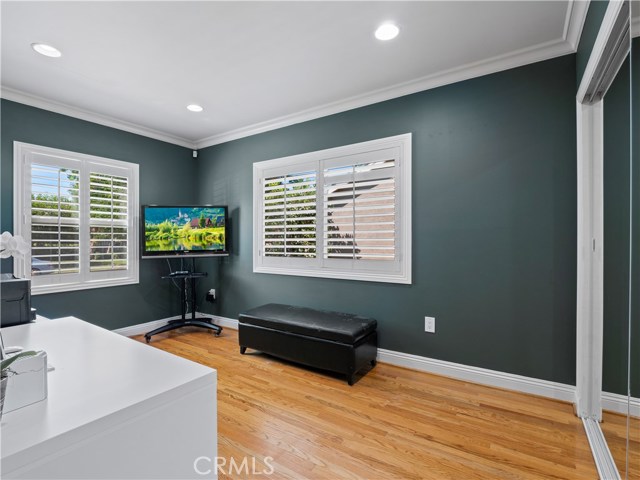 4 Bed Home for Sale in Sherman Oaks, California