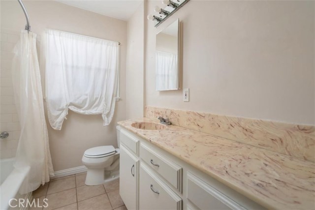 3 Bed Home for Sale in Lake Balboa, California