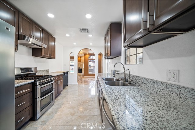 4 Bed Home for Sale in Van Nuys, California