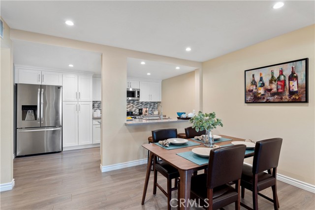 2 Bed Home for Sale in Sherman Oaks, California
