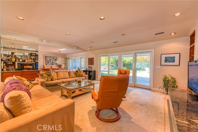 5 Bed Home for Sale in Encino, California