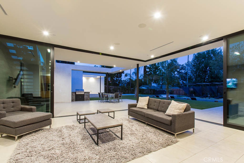 Photo for 23315 CALVERT Street, Woodland Hills, CA 91367 - Listing #SR-19072953 23315 CALVERT Street, Woodland Hills, CA 91367