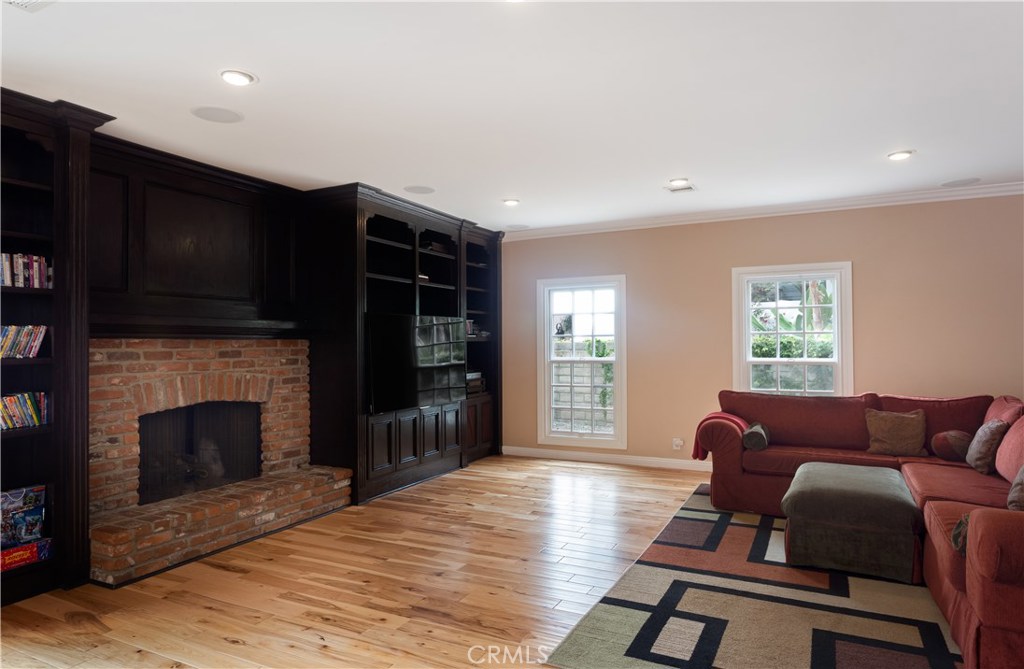 Photo for 4733 Westchester Drive, Woodland Hills, CA 91364 - Listing #SR-19233022 4733 Westchester Drive, Woodland Hills, CA 91364