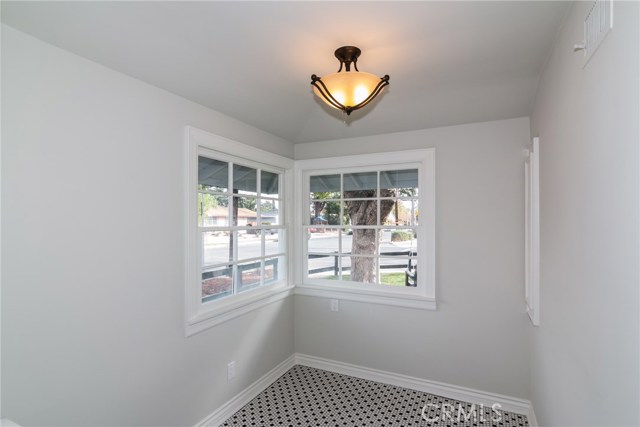 4 Bed Home for Sale in Van Nuys, California