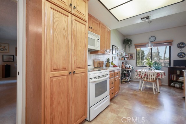 2 Bed Home for Sale in Lake Balboa, California