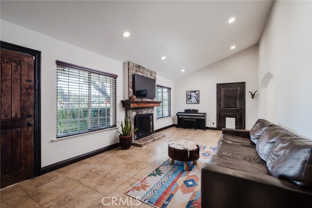 4 Bed Home for Sale in Thousand Oaks, California