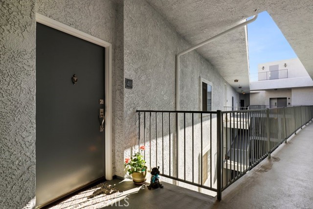 2 Bed Home for Sale in Sherman Oaks, California