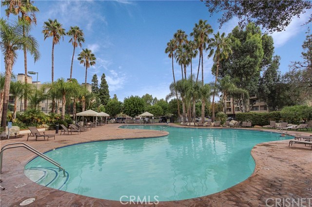 Photo for 5525 Canoga Avenue, 219, Woodland Hills, CA 91367 - Listing #SR-19278251 5525 Canoga Avenue, 219, Woodland Hills, CA 91367