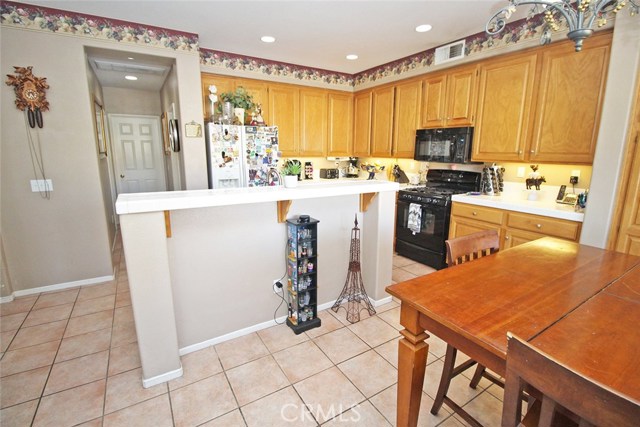 4 Bed Home for Sale in Saugus, California
