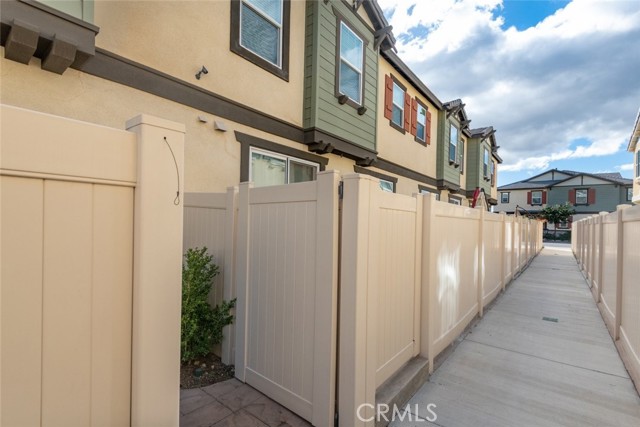3 Bed Home for Sale in Saugus, California