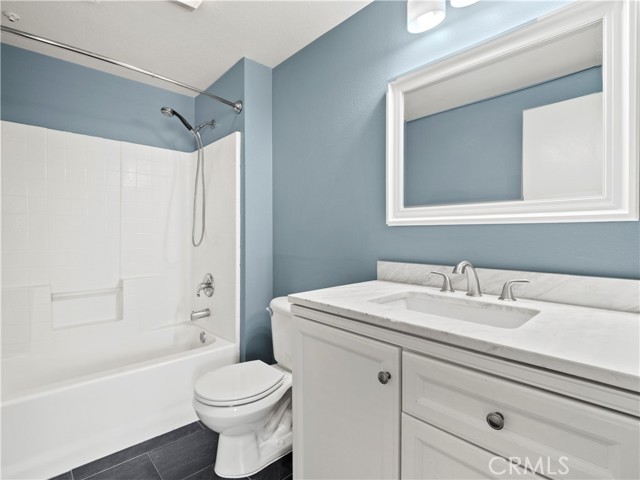 1 Bed Home for Sale in Saugus, California