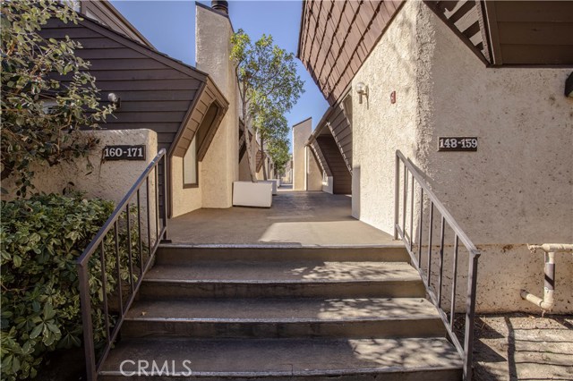 2 Bed Home for Sale in Van Nuys, California